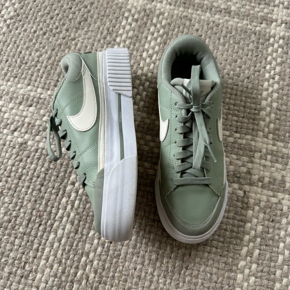 Nike Shoes - Nike Court Legacy Lift Women's Shoes